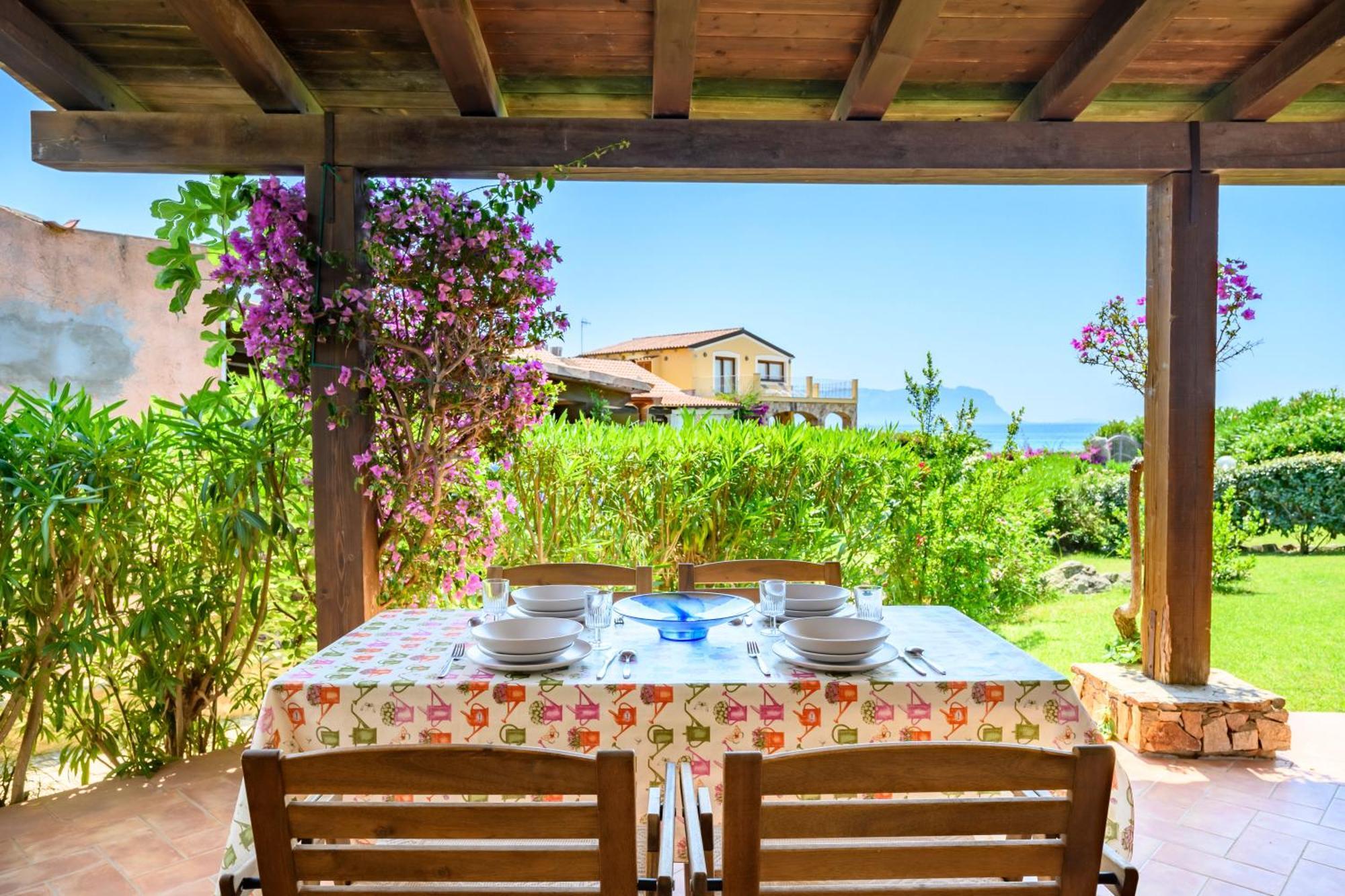 Dimora Delfino - Spiaggia Privata, Wifi Golfo Aranci Exterior photo